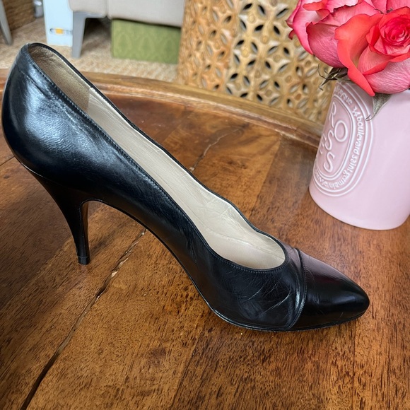 Vintage classic Chanel heel pump. It’s a jewel! - Picture 2 of 6